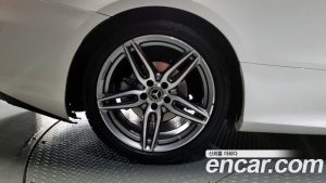 Mercedes-Benz E-Class E220d Cabriolet 2020 года из Южной Кореи