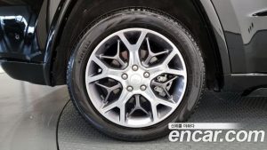 Jeep Cherokee 3.6 Overland 2021 года из Южной Кореи