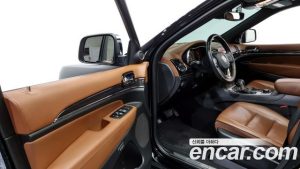 Jeep Cherokee 3.6 Overland 2021 года из Южной Кореи