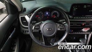 Kia Seltos Бензин 1.6 Turbo 2WD 2020 года из Южной Кореи