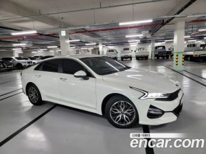 Kia K5 2.0 2021 года из Южной Кореи