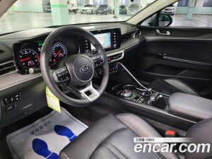 Kia K5 2.0 2021 года из Южной Кореи