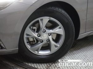 Hyundai AVANTE 1.6 2021 года из Южной Кореи
