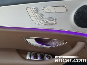 Mercedes-Benz E-Class E250 Avantgarde 2021 года из Южной Кореи