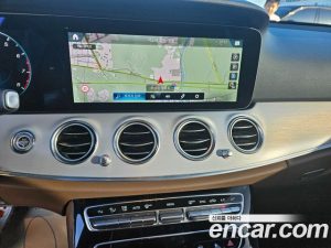 Mercedes-Benz E-Class E250 Avantgarde 2021 года из Южной Кореи
