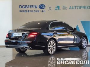 Mercedes-Benz E-Class E220d 4MATIC Exclusive 2020 года из Южной Кореи