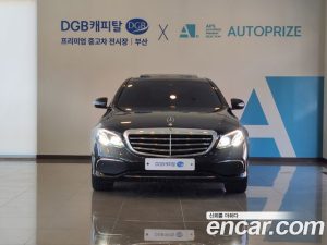 Mercedes-Benz E-Class E220d 4MATIC Exclusive 2020 года из Южной Кореи