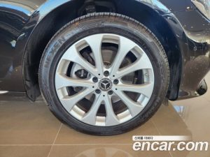 Mercedes-Benz E-Class E220d 4MATIC Exclusive 2020 года из Южной Кореи