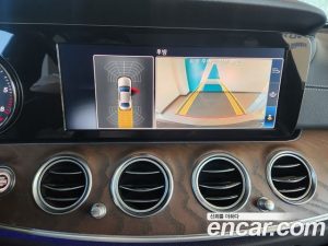 Mercedes-Benz E-Class E220d 4MATIC Exclusive 2020 года из Южной Кореи
