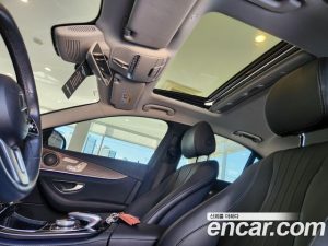 Mercedes-Benz E-Class E220d 4MATIC Exclusive 2020 года из Южной Кореи