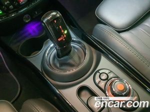 Mini Clubman Savile Row Edition 2020 года из Южной Кореи