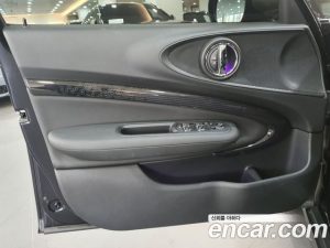 Mini Clubman Savile Row Edition 2020 года из Южной Кореи