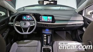 Volkswagen Golf 2.0 TDI Prestige 2023 года из Южной Кореи
