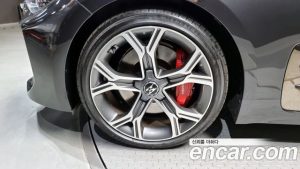 Kia Stinger 2.0 Turbo 2WD 2020 года из Южной Кореи