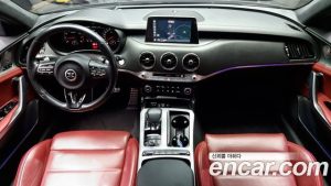 Kia Stinger 2.0 Turbo 2WD 2020 года из Южной Кореи