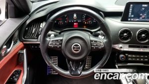 Kia Stinger 2.0 Turbo 2WD 2020 года из Южной Кореи