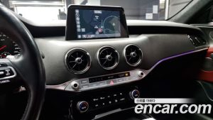 Kia Stinger 2.0 Turbo 2WD 2020 года из Южной Кореи