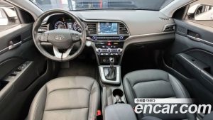 Hyundai AVANTE 1.6 2020 года из Южной Кореи