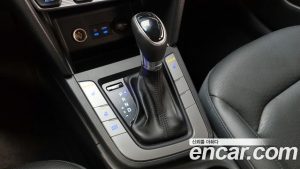 Hyundai AVANTE 1.6 2020 года из Южной Кореи