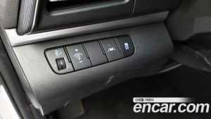 Hyundai AVANTE 1.6 2020 года из Южной Кореи