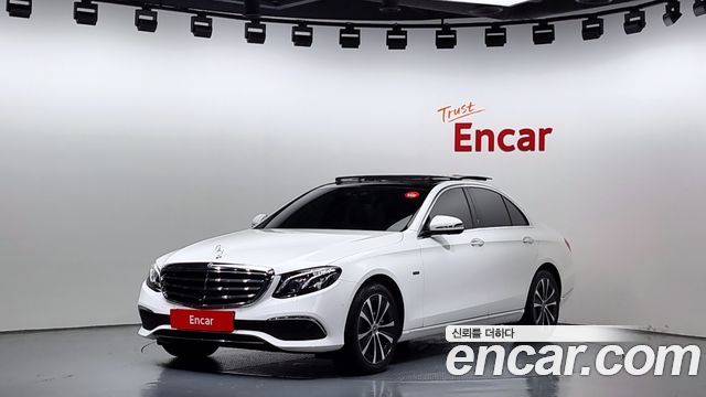 Mercedes-Benz E-Class E300e Exclusive 2019 года из Кореи