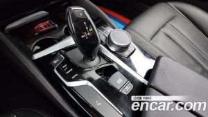 BMW 5-Series 520i Luxury 2019 года из Южной Кореи