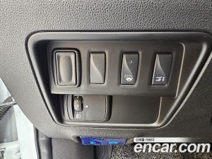 Renault-KoreaSamsung QM6 2.0 GDe RE Signature 2WD 2020 года из Южной Кореи