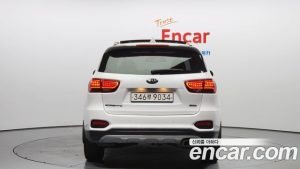 Kia Sorento Дизель 2.0 2WD 2020 года из Южной Кореи
