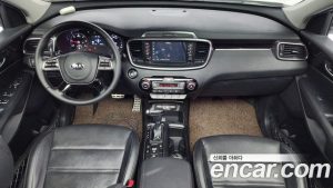 Kia Sorento Дизель 2.0 2WD 2020 года из Южной Кореи