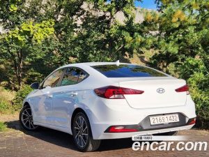 Hyundai AVANTE 1.6 2020 года из Южной Кореи