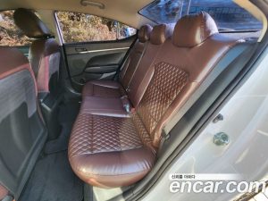 Hyundai AVANTE 1.6 2020 года из Южной Кореи