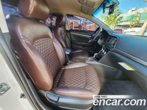 Hyundai AVANTE 1.6 2020 года из Южной Кореи
