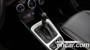 Hyundai Venue 1.6 Flux 2020 года из Южной Кореи