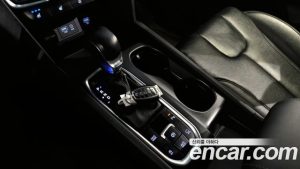 Hyundai Santafe Дизель 2.0 2WD 2020 года из Южной Кореи