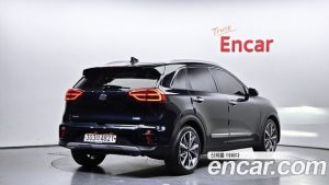 Kia Niro 1.6 HEV 2020 года из Южной Кореи