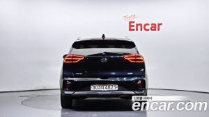 Kia Niro 1.6 HEV 2020 года из Южной Кореи