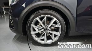 Kia Niro 1.6 HEV 2020 года из Южной Кореи