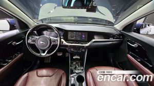 Kia Niro 1.6 HEV 2020 года из Южной Кореи