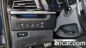 Kia Niro 1.6 HEV 2020 года из Южной Кореи