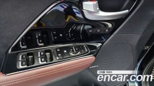 Kia Niro 1.6 HEV 2020 года из Южной Кореи