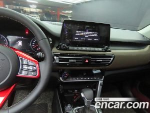 Kia Seltos Бензин 1.6 Turbo 2WD 2022 года из Южной Кореи