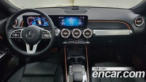 Mercedes-Benz GLB-Class GLB220 2021 года из Южной Кореи