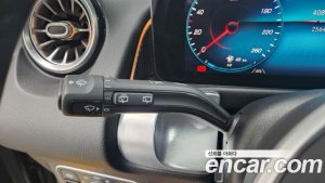 Mercedes-Benz GLB-Class GLB220 2021 года из Южной Кореи