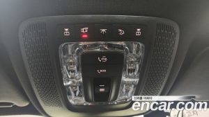 Mercedes-Benz GLB-Class GLB220 2021 года из Южной Кореи