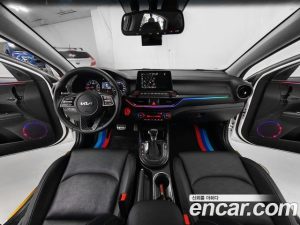 Kia K3 Signature 2021 года из Южной Кореи