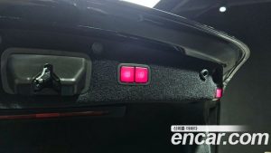Mercedes-Benz S-Class Maybach S650 2020 года из Южной Кореи