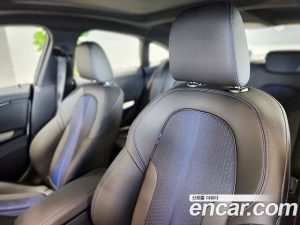 BMW 2-Series 220i M Sport 2023 года из Южной Кореи