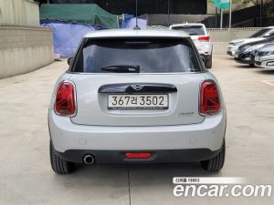 Mini Cooper 5Door DEFAULT 2021 года из Южной Кореи
