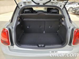 Mini Cooper 5Door DEFAULT 2021 года из Южной Кореи