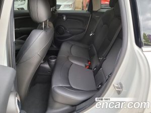 Mini Cooper 5Door DEFAULT 2021 года из Южной Кореи